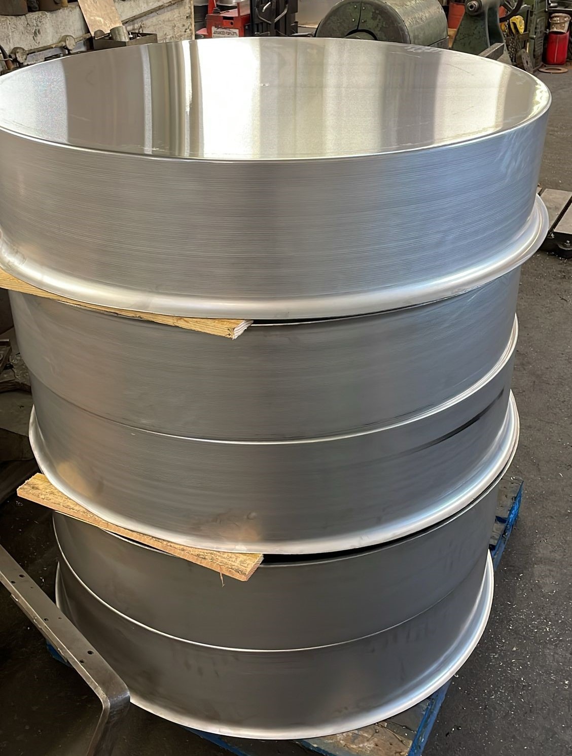 Tank Spin How to spin a 1200mm dia. tank spinning in 3.0mm aluminium - Artec ...